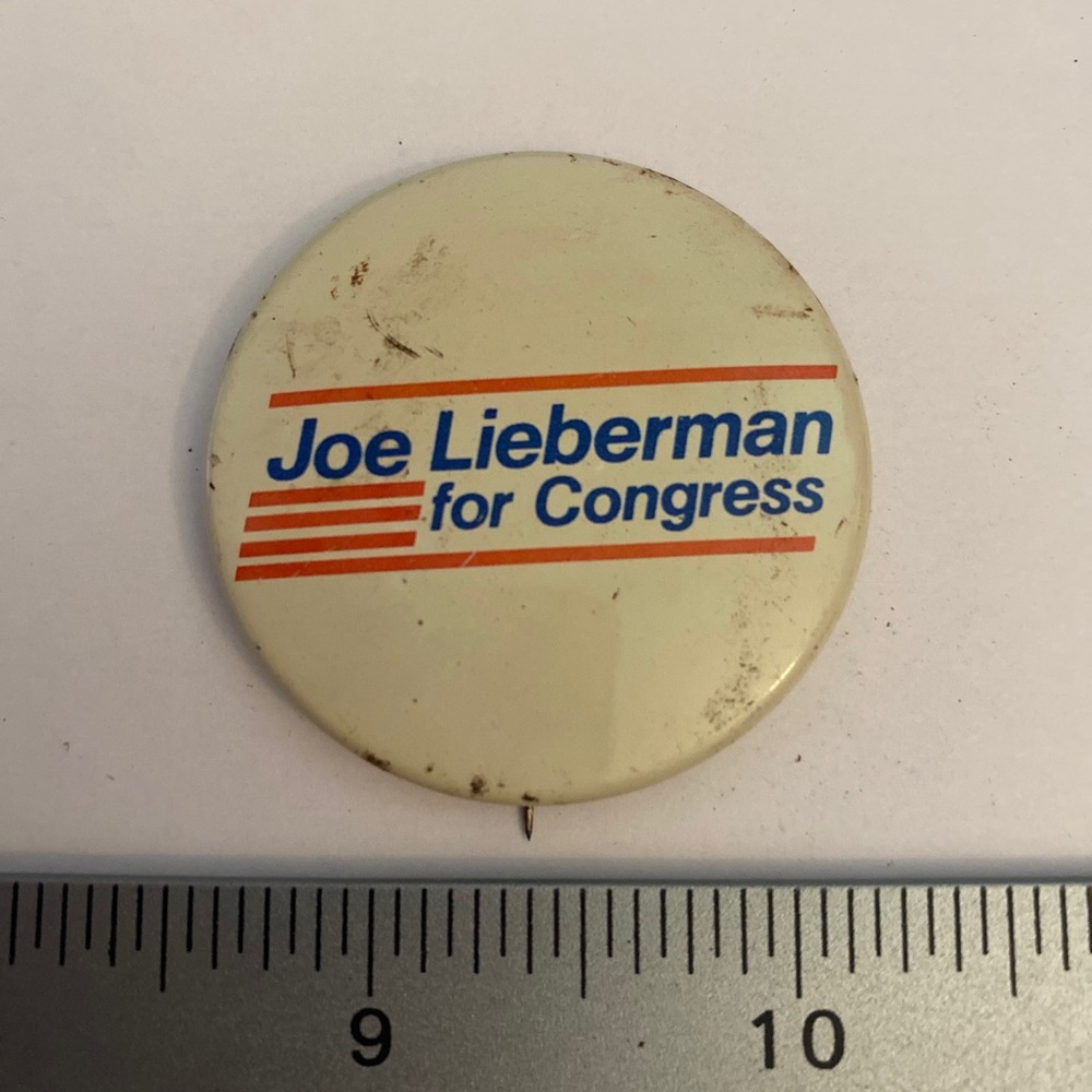Vintage Joe Lieberman for Congress political button - Picture 2 of 3